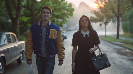 Riverdale Recap Episode 2 Makes An Arrest But We Re Just Here For Betty And Veronica